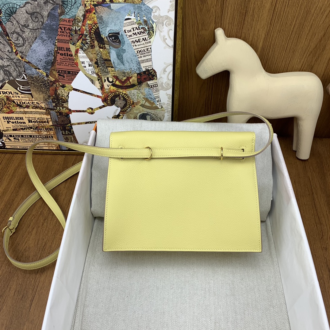 Hermes Kelly Danse Evercolor Bag In Jaune Poussin Color